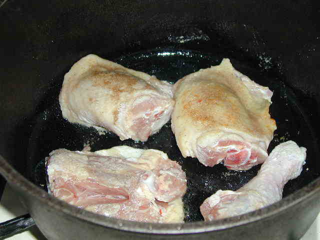 肉の表面を焼く